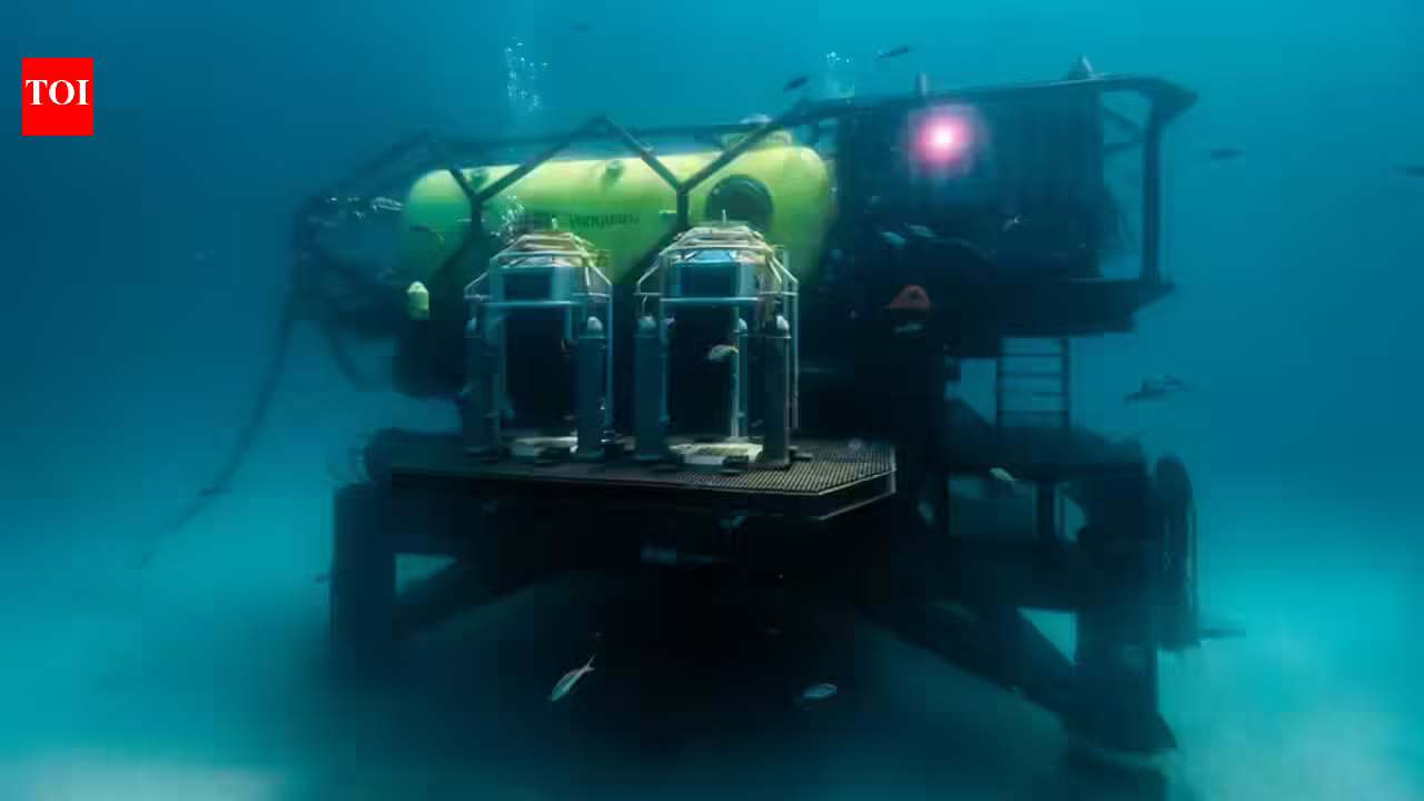 First underwater home for scientists installed 17 metres below the Florida Keys to support marine research | First underwater home for scientists installed 17 metres below the Florida Keys to support marine research |