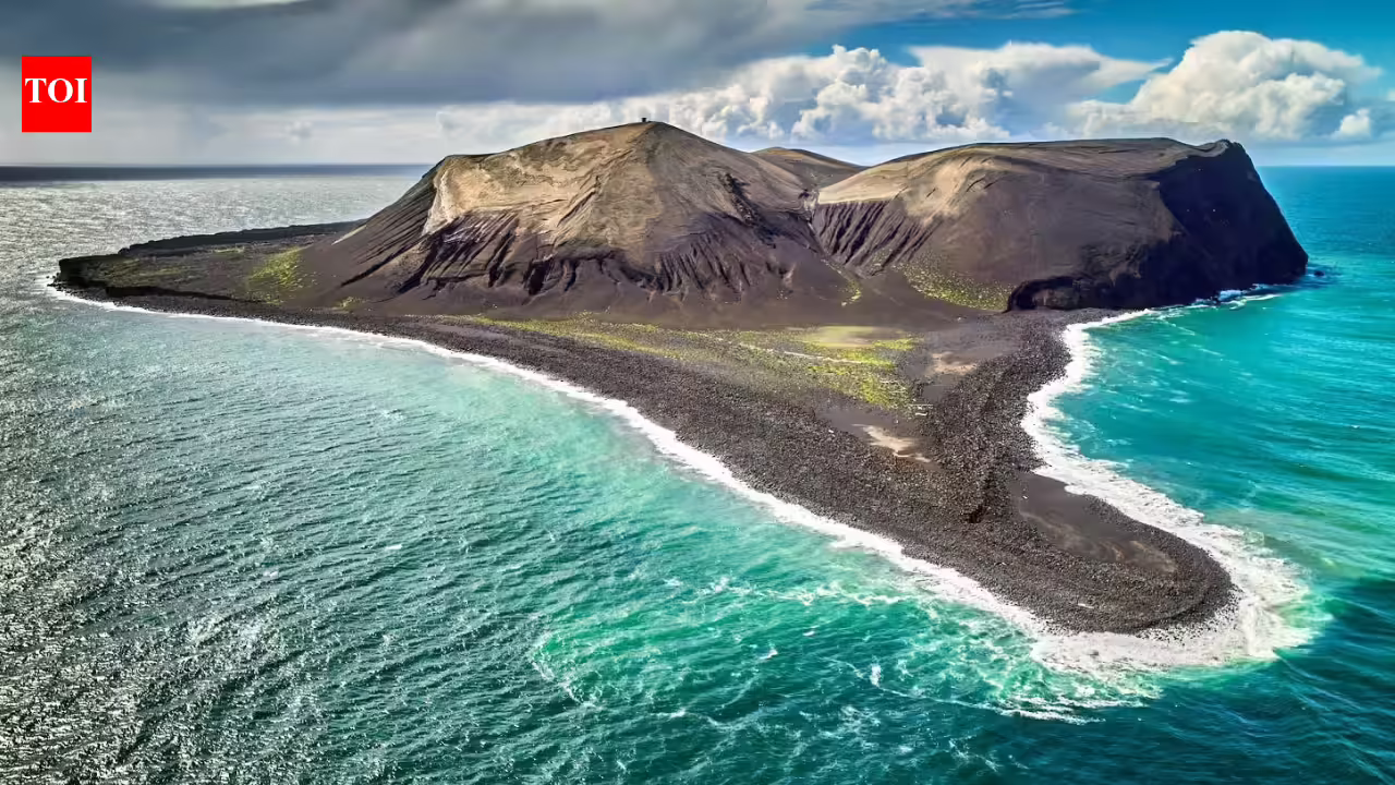 A new island rose from the sea in Iceland in 1963, but everyone except scientists is banned from setting foot on it: Here’s why | A new island rose from the sea in Iceland in 1963, but everyone except scientists is banned from setting foot on it: Here’s why |