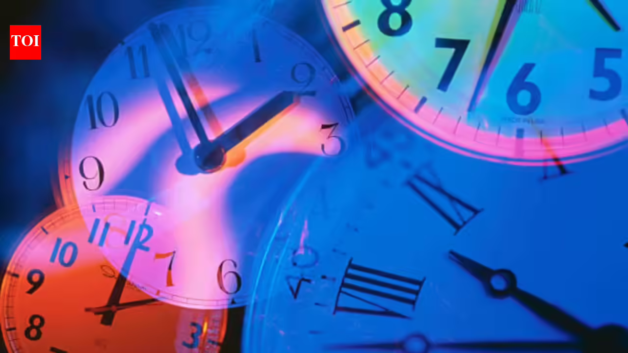 What if time isn’t real? Physicists built a tiny quantum universe with 24,000 ultracold atoms and found a shocking truth: Time could create itself | What if time isn’t real? Physicists built a tiny quantum universe with 24,000 ultracold atoms and found a shocking truth: Time could create itself |
