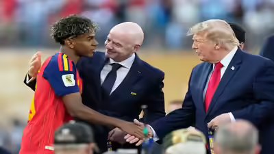 Trump said same seven words to every Spain and Argentina player after World Cup final, claims lip reader | Football News Trump said same seven words to every Spain and Argentina player after World Cup final, claims lip reader | Football News
