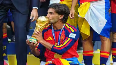 ‘Weren’t you going to shave off all your hair?’: Spanish princess embarrasses Ferran Torres over bizarre World Cup promise | Football News ‘Weren’t you going to shave off all your hair?’: Spanish princess embarrasses Ferran Torres over bizarre World Cup promise | Football News
