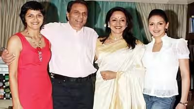 Hema Malini breaks into tears, says Dharmendra never stopped her from doing anything after marriage, reveals it’s been a struggle for daughters Esha, Ahana after his death | Hema Malini breaks into tears, says Dharmendra never stopped her from doing anything after marriage, reveals it’s been a struggle for daughters Esha, Ahana after his death |