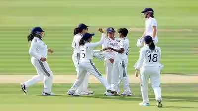 Mandhana, Harmanpreet and Deepti star as India post 285, reduce England to 21/1 on day 1 at Lord’s | Cricket News Mandhana, Harmanpreet and Deepti star as India post 285, reduce England to 21/1 on day 1 at Lord’s | Cricket News