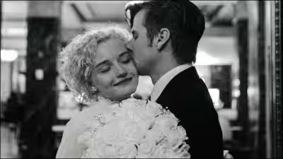 Julia Garner And Mark Foster Divorce News: Julia Garner and Mark Foster to file for divorce: Celebrity couple to part ways after 6 years of marriage | Julia Garner And Mark Foster Divorce News: Julia Garner and Mark Foster to file for divorce: Celebrity couple to part ways after 6 years of marriage |