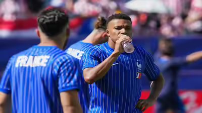 France vs Paraguay becomes one of hottest World Cup matches ever as extreme heatwave grips Philadelphia city | Football News France vs Paraguay becomes one of hottest World Cup matches ever as extreme heatwave grips Philadelphia city | Football News