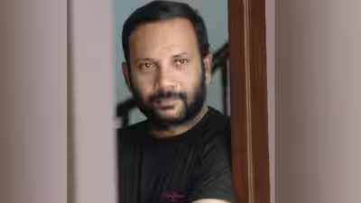 National Award-winning ‘To Let’ director R. Chezhiyan passes away | Tamil Movie News National Award-winning ‘To Let’ director R. Chezhiyan passes away | Tamil Movie News