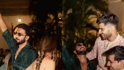 Ranveer Singh dances at a family wedding, carries the groom in VIRAL PICS, looks dapper in a green kurta – WATCH VIDEO | Hindi Movie News Ranveer Singh dances at a family wedding, carries the groom in VIRAL PICS, looks dapper in a green kurta – WATCH VIDEO | Hindi Movie News