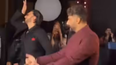‘Gunday’vibes return! Ranveer Singh and Arjun Kapoor’s reunion becomes the biggest highlight of Anshula Kapoor’s wedding reception | Hindi Movie News ‘Gunday’vibes return! Ranveer Singh and Arjun Kapoor’s reunion becomes the biggest highlight of Anshula Kapoor’s wedding reception | Hindi Movie News