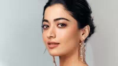 Rashmika Mandanna suffers major hip injury on set; doctors advise six weeks of rest | Rashmika Mandanna suffers major hip injury on set; doctors advise six weeks of rest |