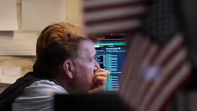 US stock market today: Wall Street sees mixed performance; Dow rises 0.3%, Nasdaq falls 0.8% as AI stocks slide US stock market today: Wall Street sees mixed performance; Dow rises 0.3%, Nasdaq falls 0.8% as AI stocks slide