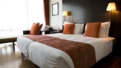 Hotel Check-In Tips: 10 things you should do in the first 10 minutes after checking into a hotel room Hotel Check-In Tips: 10 things you should do in the first 10 minutes after checking into a hotel room