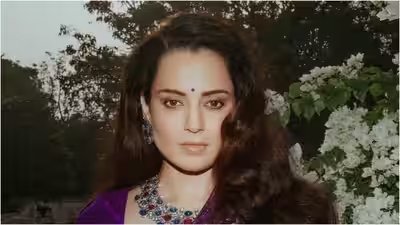 Kangana Ranaut hits back at critics digging up old videos, ‘Main sab kuch karti thi, lekin aaj mujhe convert hona hai, Sanghi banna hai’ | Hindi Movie News Kangana Ranaut hits back at critics digging up old videos, ‘Main sab kuch karti thi, lekin aaj mujhe convert hona hai, Sanghi banna hai’ | Hindi Movie News