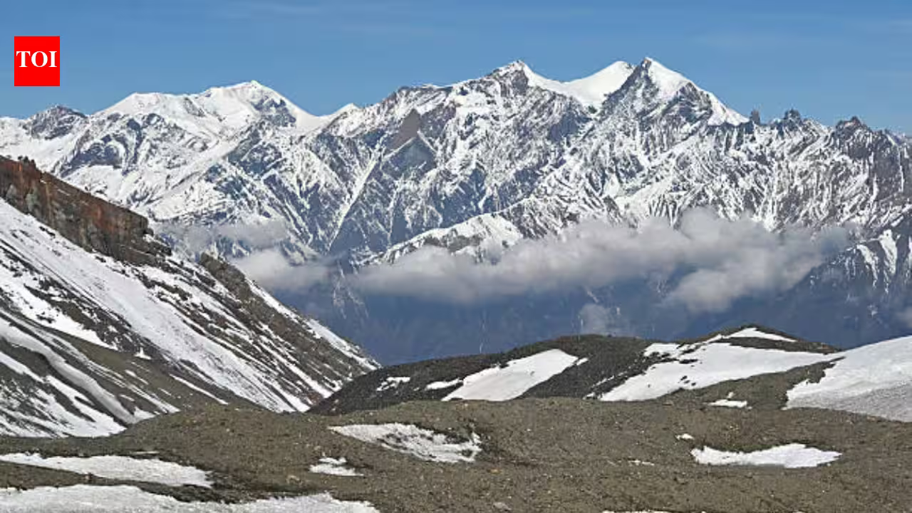 24 billion tonnes of groundwater are being lost every year across Asia’s high mountains; why the water crisis is far bigger than melting glaciers 24 billion tonnes of groundwater are being lost every year across Asia’s high mountains; why the water crisis is far bigger than melting glaciers