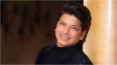 Shaan reacts to Arijit Singh quitting playback singing like Arijit Singh, recalls Sonu Nigam and KK’s warning: ‘Don’t sing all kinds of songs, kep your standard bro’ | Shaan reacts to Arijit Singh quitting playback singing like Arijit Singh, recalls Sonu Nigam and KK’s warning: ‘Don’t sing all kinds of songs, kep your standard bro’ |