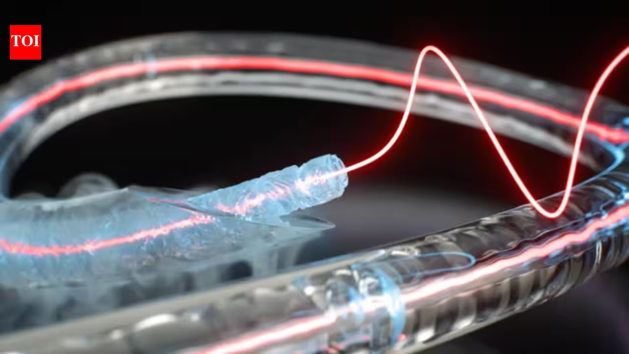 Freezing liquid inside optical fibre makes light and sound interact more than 1,000 times more strongly Freezing liquid inside optical fibre makes light and sound interact more than 1,000 times more strongly