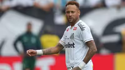 Former Man Utd star and pundit warns Neymar-Messi reunion will turn MLS into ‘even more of a circus’ in scathing attack | Football News Former Man Utd star and pundit warns Neymar-Messi reunion will turn MLS into ‘even more of a circus’ in scathing attack | Football News