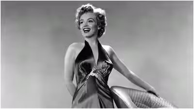 In 1962, Marilyn Monroe bought her first home for about $75,000; it became her final home and narrowly escaped demolition decades later | In 1962, Marilyn Monroe bought her first home for about $75,000; it became her final home and narrowly escaped demolition decades later |