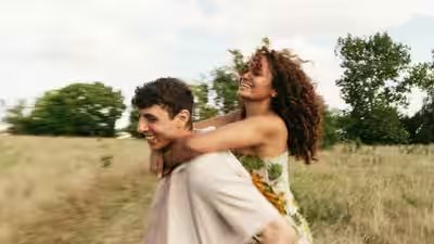5 dating app habits that can quietly sabotage a promising relationship | 5 dating app habits that can quietly sabotage a promising relationship |