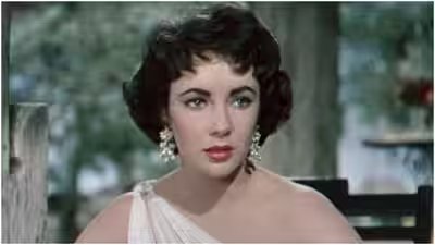 In 1981, Elizabeth Taylor bought this Bel Air ranch house; she lived there for 30 years until her death, and in 2026, the home was saved from demolition | In 1981, Elizabeth Taylor bought this Bel Air ranch house; she lived there for 30 years until her death, and in 2026, the home was saved from demolition |