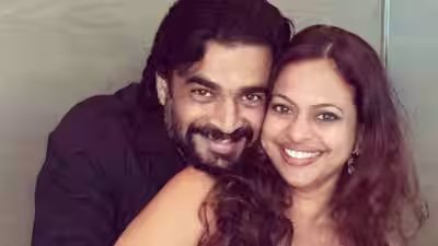 When R Madhavan said his net worth would have been more if he was money minded and financially more cautious, wife Sarita pointed it out to him: ‘Bohot fizool paise udaaye hai’ | Hindi Movie News When R Madhavan said his net worth would have been more if he was money minded and financially more cautious, wife Sarita pointed it out to him: ‘Bohot fizool paise udaaye hai’ | Hindi Movie News