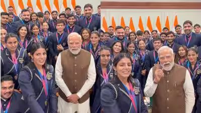 Watch: PM Modi meets CWG medallists, says ‘Jo khelega, woh khilega’ | Commonwealth Games News Watch: PM Modi meets CWG medallists, says ‘Jo khelega, woh khilega’ | Commonwealth Games News