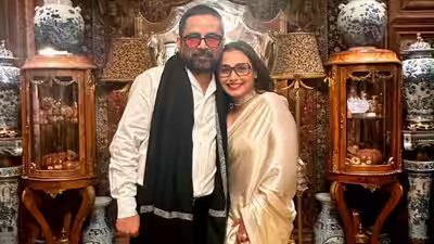 Rani Mukerji keeps it classic and lovely in a cream saree at Sabyasachi’s Delhi store launch Rani Mukerji keeps it classic and lovely in a cream saree at Sabyasachi’s Delhi store launch