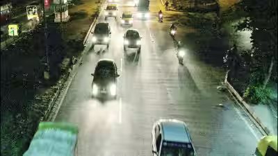 Govt to tighten vehicle lighting rules: Low-beam-only bikes, reduced headlamp glare Govt to tighten vehicle lighting rules: Low-beam-only bikes, reduced headlamp glare