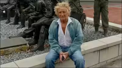 Rod Stewart cancels another set of tour dates following his heart surgery: ‘He will take the next four weeks to recuperate and regain full fitness’ | Rod Stewart cancels another set of tour dates following his heart surgery: ‘He will take the next four weeks to recuperate and regain full fitness’ |