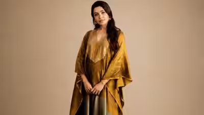 Samantha Ruth Prabhu nails maternity fashion in colour-blocked silk kaftan that comes with Rs 54,800 price tag | Hindi Movie News Samantha Ruth Prabhu nails maternity fashion in colour-blocked silk kaftan that comes with Rs 54,800 price tag | Hindi Movie News