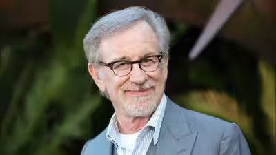 Steven Spielberg Divorce Settlement: Steven Spielberg’s 1989 divorce settlement reportedly reached around $100 million after just four years of marriage | English Movie News Steven Spielberg Divorce Settlement: Steven Spielberg’s 1989 divorce settlement reportedly reached around $100 million after just four years of marriage | English Movie News
