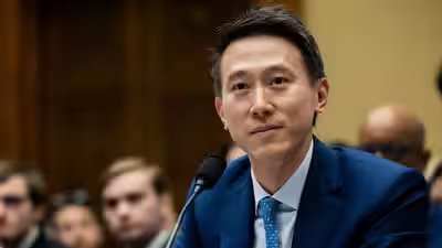 TikTok CEO Chew Shou Zi asks NTU PhD graduates to ‘seek out the unknown’ in changing world TikTok CEO Chew Shou Zi asks NTU PhD graduates to ‘seek out the unknown’ in changing world