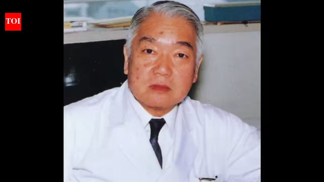 Have you been blowing your nose wrong? Japanese scientist posthumously wins satirical Ig Nobel for 1977 study Have you been blowing your nose wrong? Japanese scientist posthumously wins satirical Ig Nobel for 1977 study