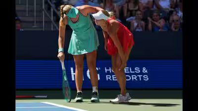 US Open: Mirra Andreeva rushes to injured friend Anastasia Potapova’s aid in touching moment | Tennis News US Open: Mirra Andreeva rushes to injured friend Anastasia Potapova’s aid in touching moment | Tennis News