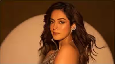 ‘The Ba***ds of Bollywood’ star Anya Singh joins Vikram Bhatt’s ‘1920: Cold Winter’ as female lead, to reunite with ‘Border 2’ co-star Ahan Shetty in horror film | Hindi Movie News ‘The Ba***ds of Bollywood’ star Anya Singh joins Vikram Bhatt’s ‘1920: Cold Winter’ as female lead, to reunite with ‘Border 2’ co-star Ahan Shetty in horror film | Hindi Movie News