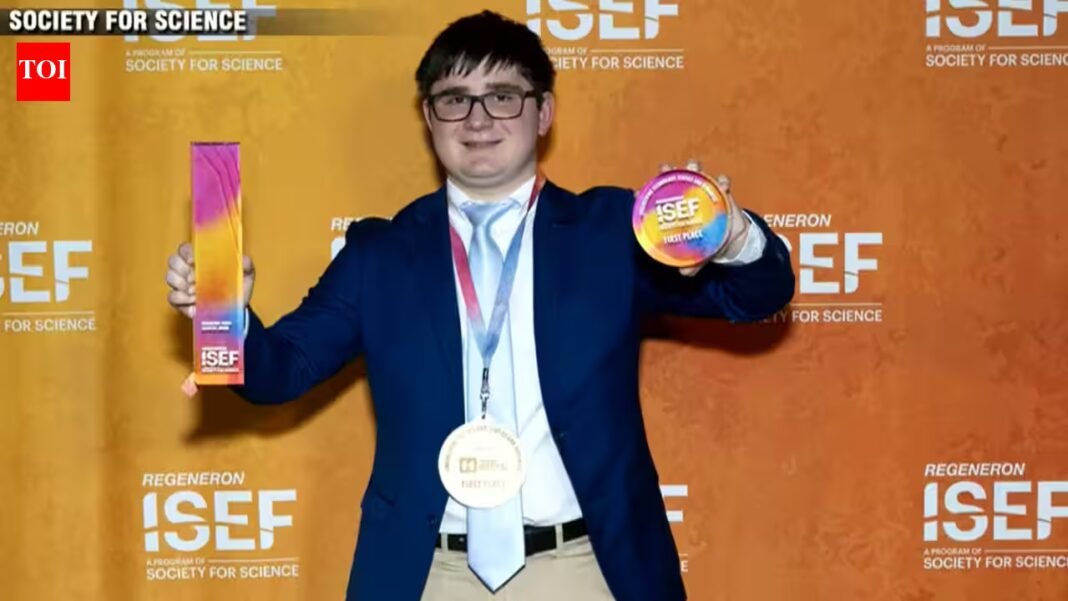 Meet Benjamin Davis, a 16-year-old student from Massachusetts who designed a low-cost machine to recycle 3D-printer waste and won $75,000 science award | Meet Benjamin Davis, a 16-year-old student from Massachusetts who designed a low-cost machine to recycle 3D-printer waste and won $75,000 science award |