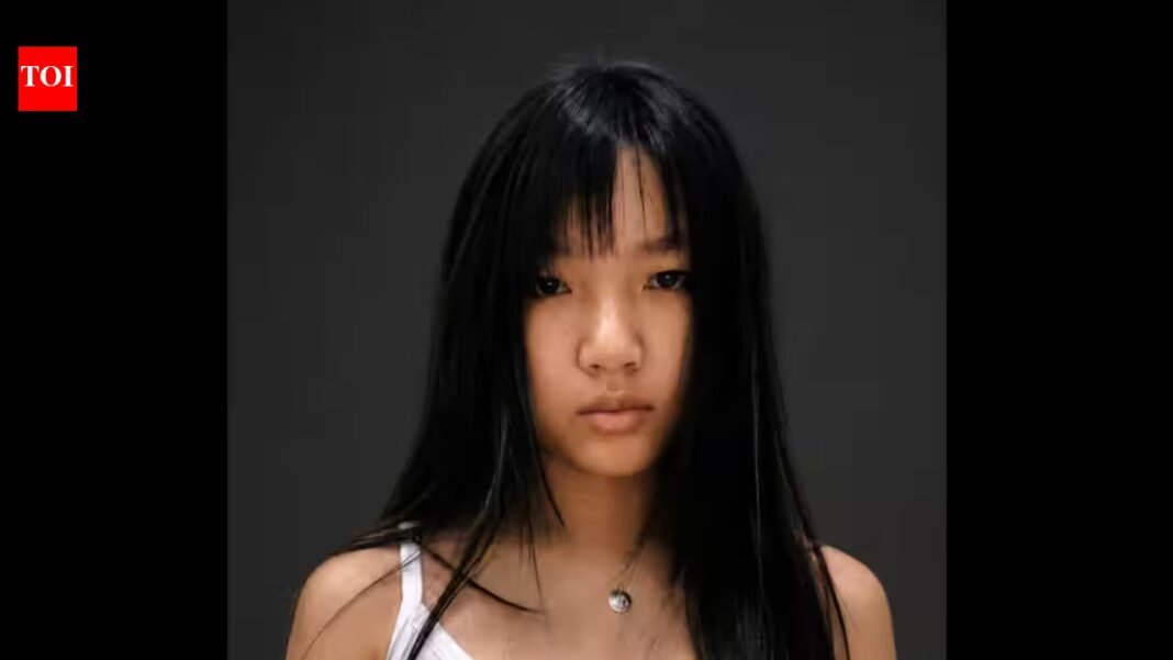 Meet Jiaen Jiang, the 16-year-old Texas student who built an electrostatic “magnet” to capture hazardous Moon dust and won $25,000 | Meet Jiaen Jiang, the 16-year-old Texas student who built an electrostatic “magnet” to capture hazardous Moon dust and won $25,000 |