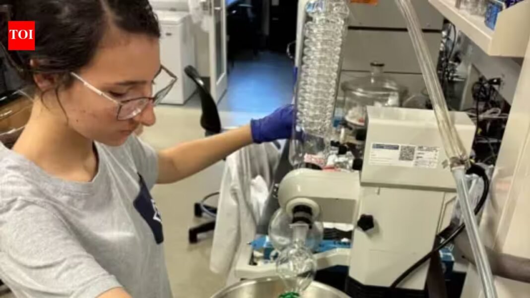 Meet Isabel Garcia, the 18-year-old North Carolina student who found 3 coral bacteria that could block cholera-causing bacteria in water; she won $25,000 | Meet Isabel Garcia, the 18-year-old North Carolina student who found 3 coral bacteria that could block cholera-causing bacteria in water; she won $25,000 |
