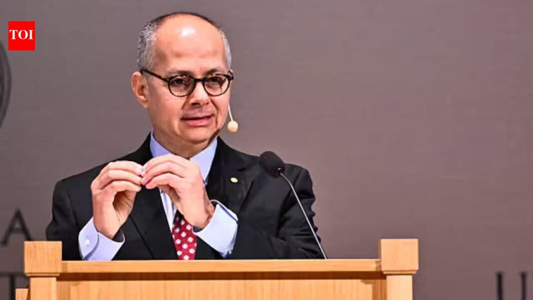 In 2022, he built a pocket-sized device to extract drinking water from the air in Death Valley using only sunlight; in 2025, he won the Nobel Prize in Chemistry In 2022, he built a pocket-sized device to extract drinking water from the air in Death Valley using only sunlight; in 2025, he won the Nobel Prize in Chemistry