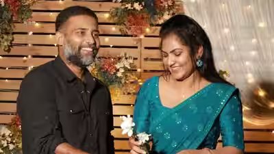 Attakathi Dinesh’s relationship rumours gain fresh attention after TV host Ezhilarasi shares heartfelt birthday post: ‘I will choose you every time’ | Attakathi Dinesh’s relationship rumours gain fresh attention after TV host Ezhilarasi shares heartfelt birthday post: ‘I will choose you every time’ |