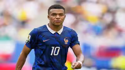 No trophies, no problem: Mbappé says his individual brilliance alone should win him the Ballon d’Or, and he’ll vote for himself | Football News No trophies, no problem: Mbappé says his individual brilliance alone should win him the Ballon d’Or, and he’ll vote for himself | Football News