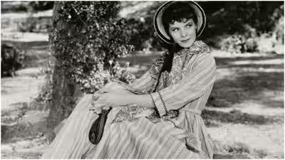 Quote of the day by Katharine Hepburn: ‘As one goes through life, one learns that if you don’t paddle your own canoe,’ life lesson from the American actress highlights that rather than waiting for someone, you need to steer your own life | Quote of the day by Katharine Hepburn: ‘As one goes through life, one learns that if you don’t paddle your own canoe,’ life lesson from the American actress highlights that rather than waiting for someone, you need to steer your own life |