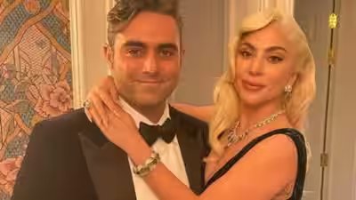 Lady Gaga and Michael Polansky welcome first child together; make first appearance with newborn baby: PICS | Lady Gaga and Michael Polansky welcome first child together; make first appearance with newborn baby: PICS |