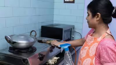 Gurugram man says his house help earns ₹60,000 a month, pays ₹10k rent and still saves: Her money habits give him a ‘reality check’ | Gurugram man says his house help earns ₹60,000 a month, pays ₹10k rent and still saves: Her money habits give him a ‘reality check’ |