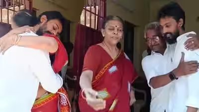Mandaadi: ‘Mandaadi’ director Mathimaran gets emotional with parents after film’s success as Soori starrer crosses Rs 65 crore worldwide | Tamil Movie News Mandaadi: ‘Mandaadi’ director Mathimaran gets emotional with parents after film’s success as Soori starrer crosses Rs 65 crore worldwide | Tamil Movie News