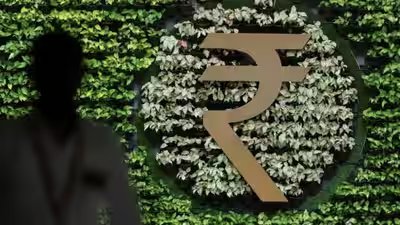Rupee falls 26p to 95.99 against dollar amid crude oil spike Rupee falls 26p to 95.99 against dollar amid crude oil spike