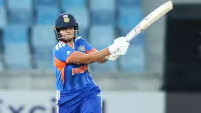 Shafali Varma scripts history, becomes fastest and youngest to reach 3,000 T20I runs in women’s cricket | Cricket News Shafali Varma scripts history, becomes fastest and youngest to reach 3,000 T20I runs in women’s cricket | Cricket News