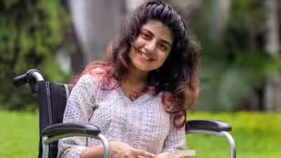 Born with cerebral palsy, she struggled to write and move. Today, Vinayana Khurana is a Delhi University lecturer, poet and disability inclusion activist | Born with cerebral palsy, she struggled to write and move. Today, Vinayana Khurana is a Delhi University lecturer, poet and disability inclusion activist |