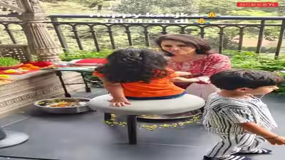 Neetu Kapoor washes granddaughter Raha Kapoor’s feet on ashtami, Varun Dhawan celebrates navratri with daughter Lara – PICS inside | Neetu Kapoor washes granddaughter Raha Kapoor’s feet on ashtami, Varun Dhawan celebrates navratri with daughter Lara – PICS inside |