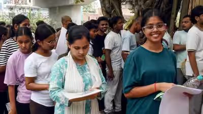 Jammu And Kashmir Government Stipend Increase: J&K government doubles monthly stipend for MBBS, BDS interns to Rs 25,000 after renewed protests over delayed hike Jammu And Kashmir Government Stipend Increase: J&K government doubles monthly stipend for MBBS, BDS interns to Rs 25,000 after renewed protests over delayed hike