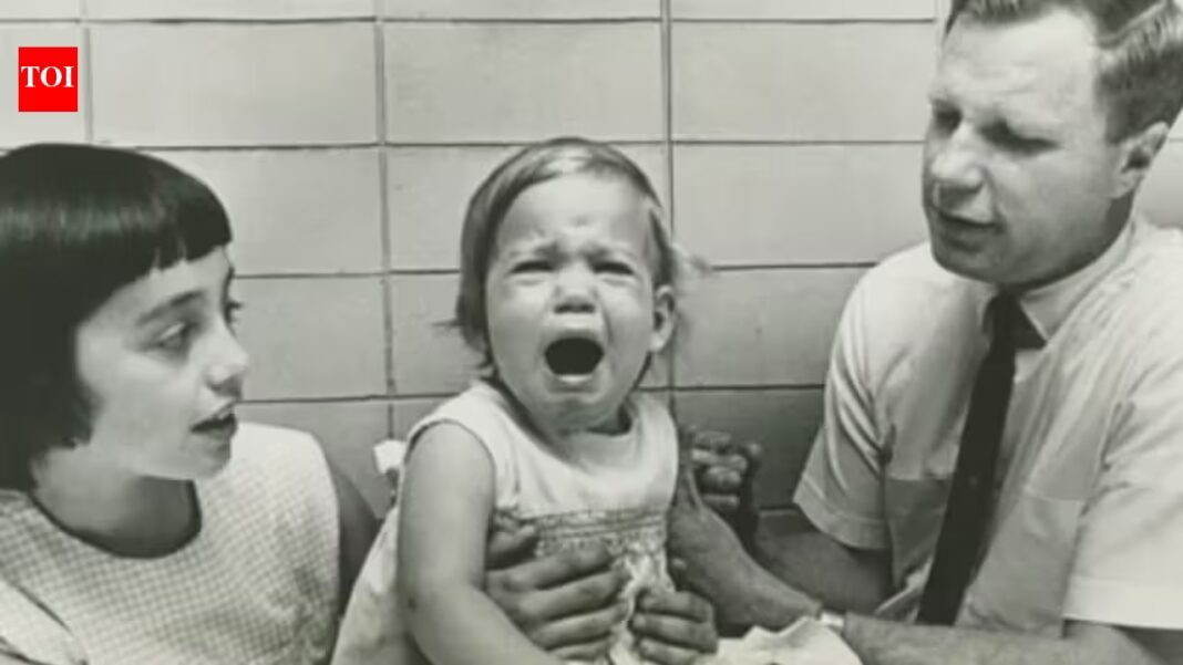 In 1963, Maurice Hilleman swabbed his 5-year-old daughter’s throat after she caught mumps; four years later, the vaccine built from her virus strain was licensed in the US and remains in use In 1963, Maurice Hilleman swabbed his 5-year-old daughter’s throat after she caught mumps; four years later, the vaccine built from her virus strain was licensed in the US and remains in use